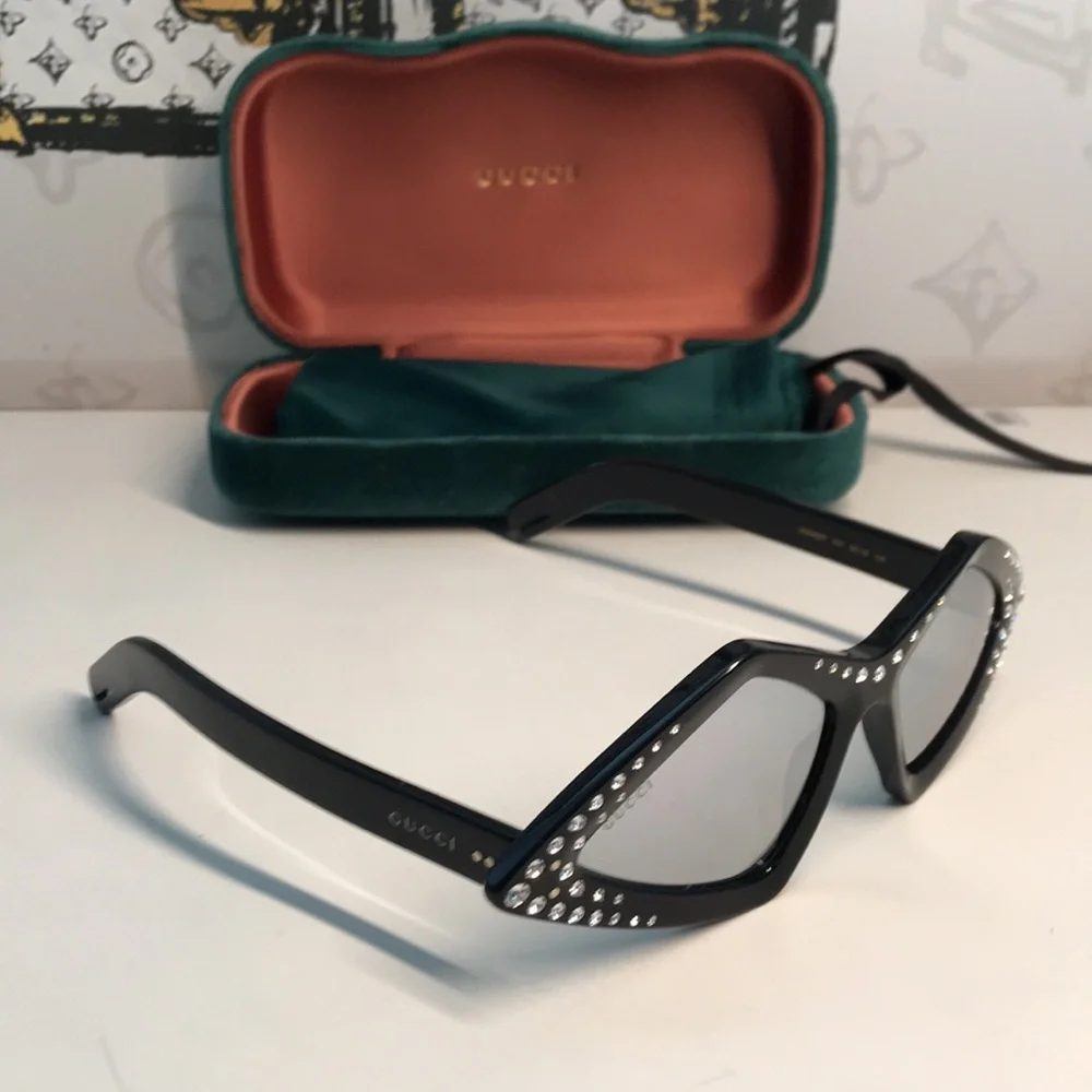 New Authentic Gucci Black Rhinestone Sunglasses. GG0496s 004 - Picture 6 of 14